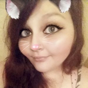 Meet your Posher, Kat